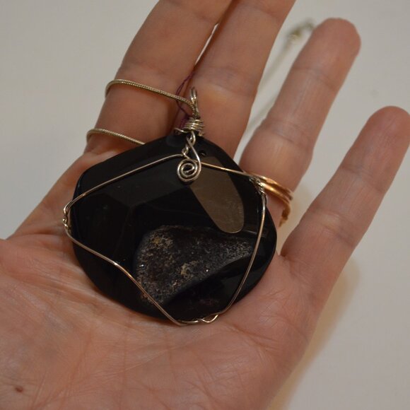 Necklace with Pendant Black Natural Druzy Stone 2'x2' Wired Chain Silvertone~10' - Picture 2 of 9